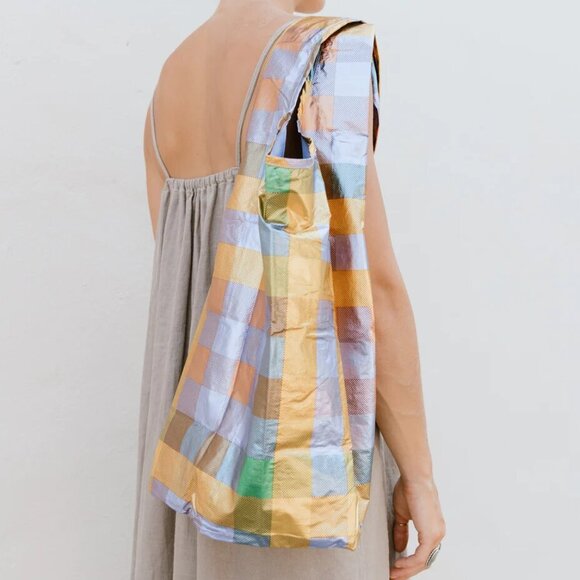 NWT Standard Baggu - Madras Metallic - Picture 6 of 9